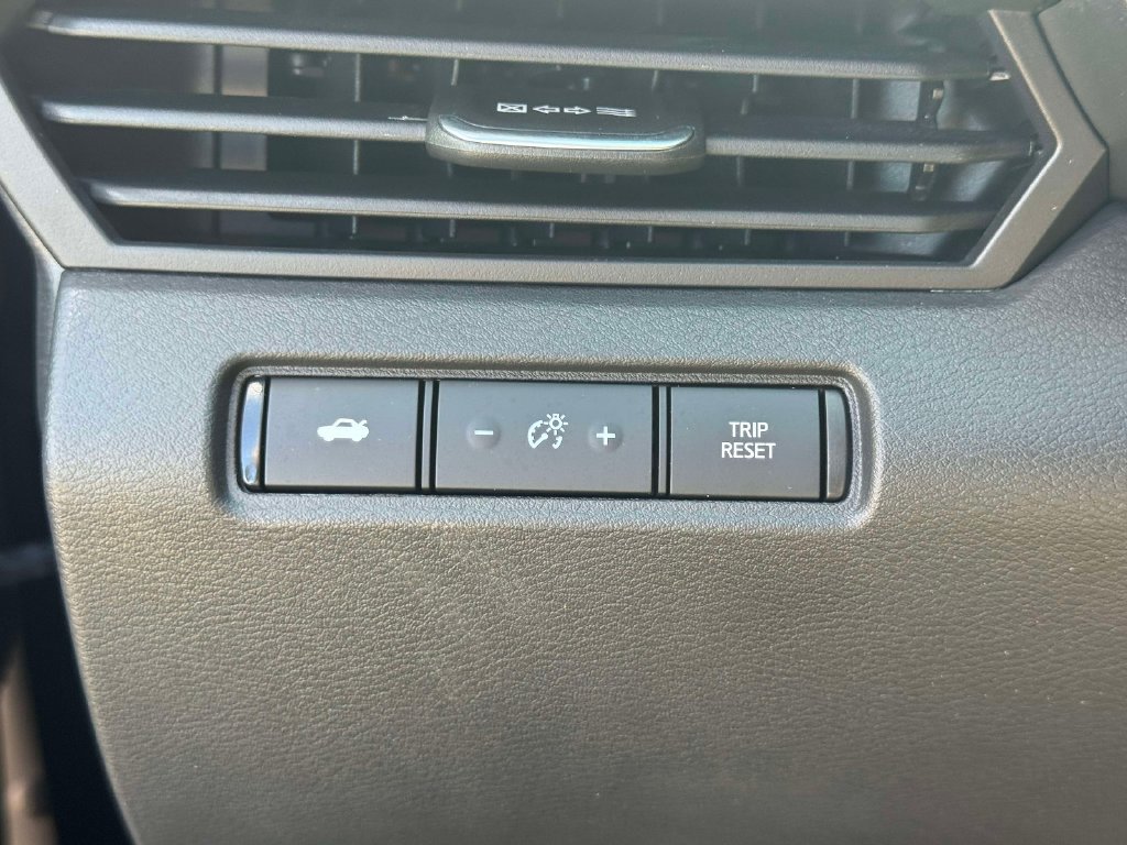 Used 2024 Nissan Altima 2.5 SR AWD/4WD image 19