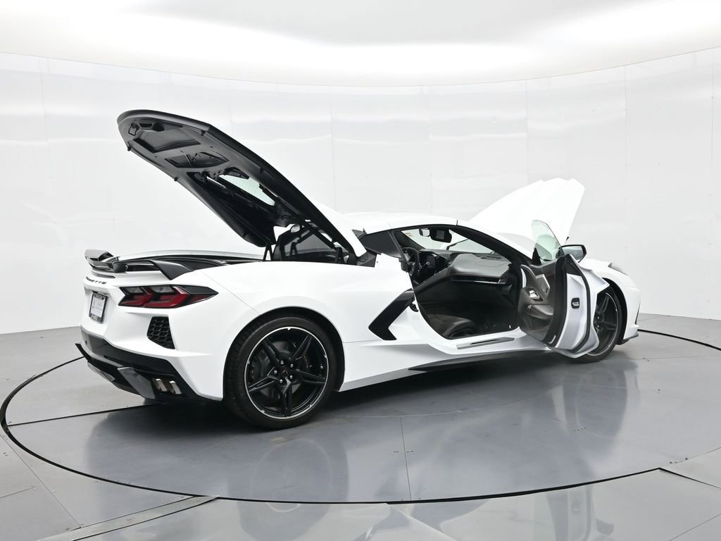 Used 2022 Chevrolet Corvette Stingray Premium Cpe w/ Z51 Performance Package image 30