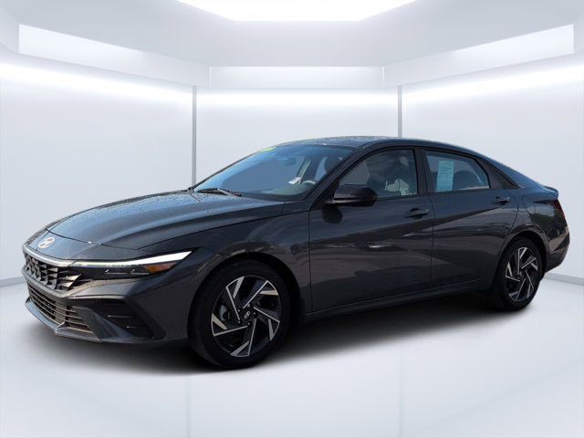 Used 2025 Hyundai Elantra Sport FWD image 7