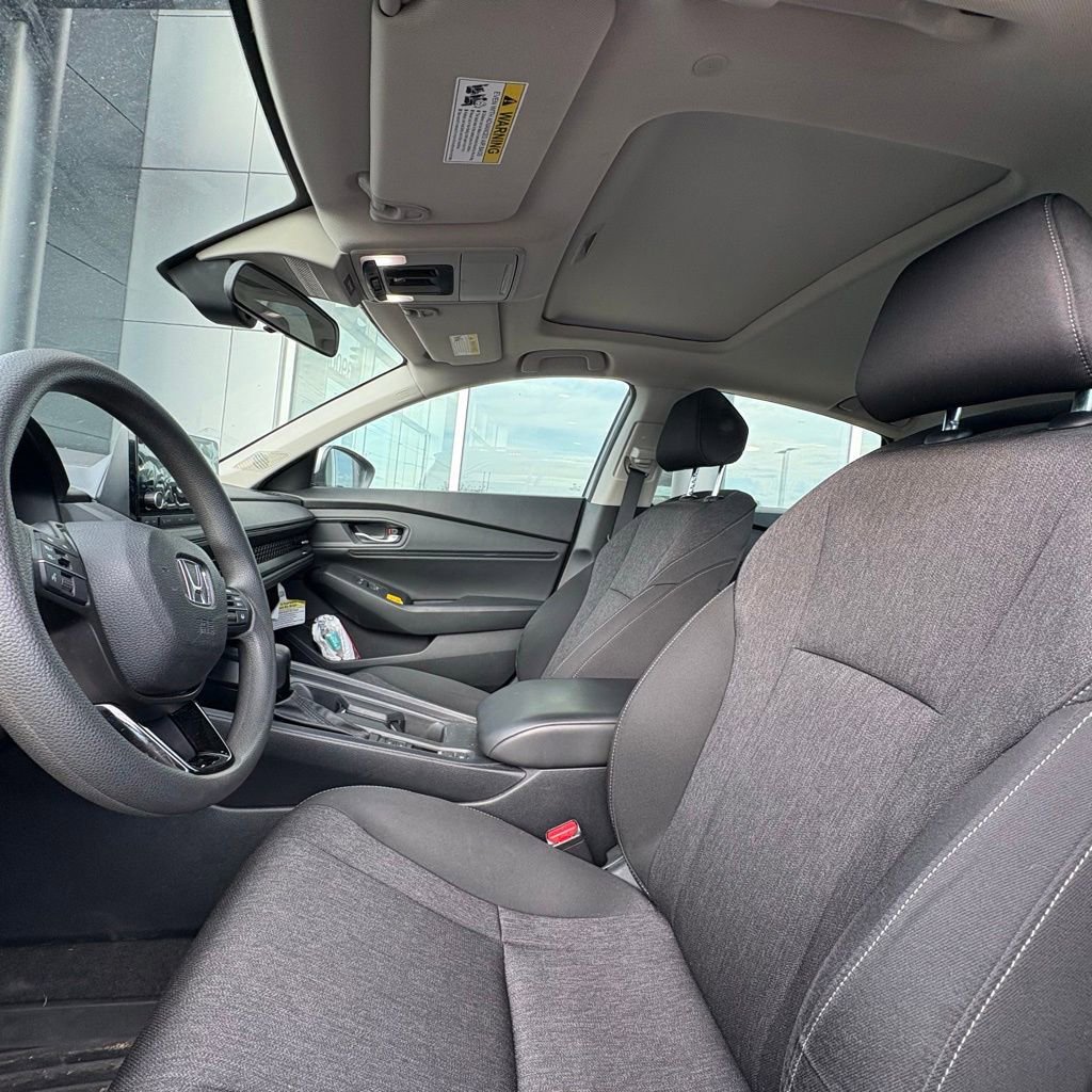 Used 2023 Honda Accord EX image 10
