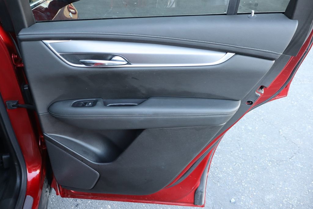 Used 2024 Cadillac XT6 Luxury w/ LPO, Floor Liner Package AWD/4WD image 33