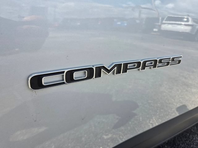 Used 2024 Jeep Compass Sport AWD/4WD image 18