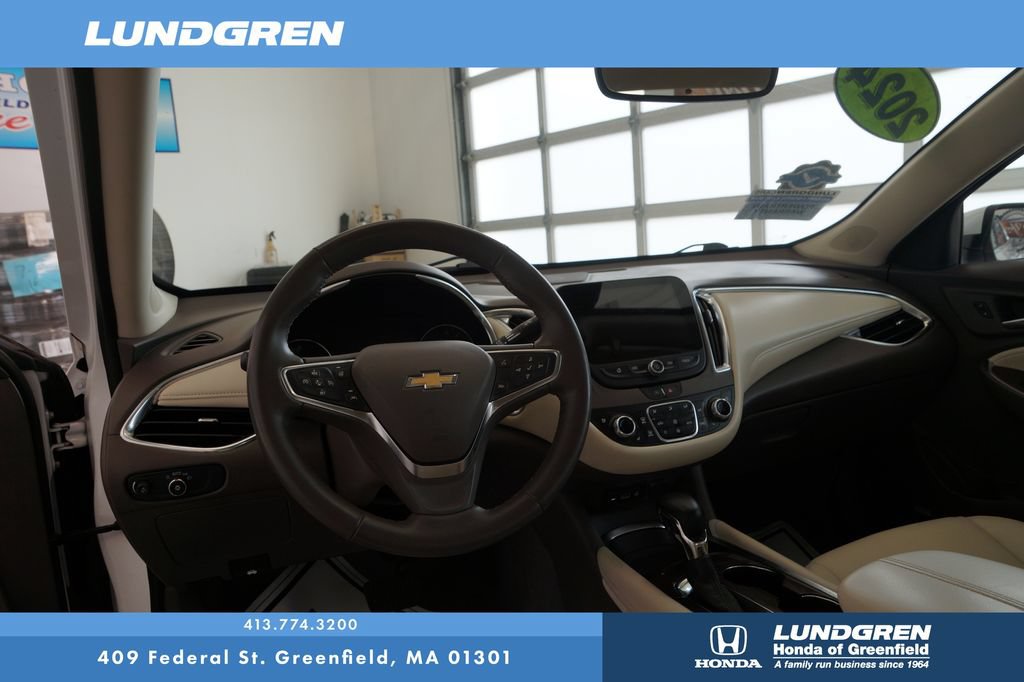 Used 2024 Chevrolet Malibu LT FWD image 16
