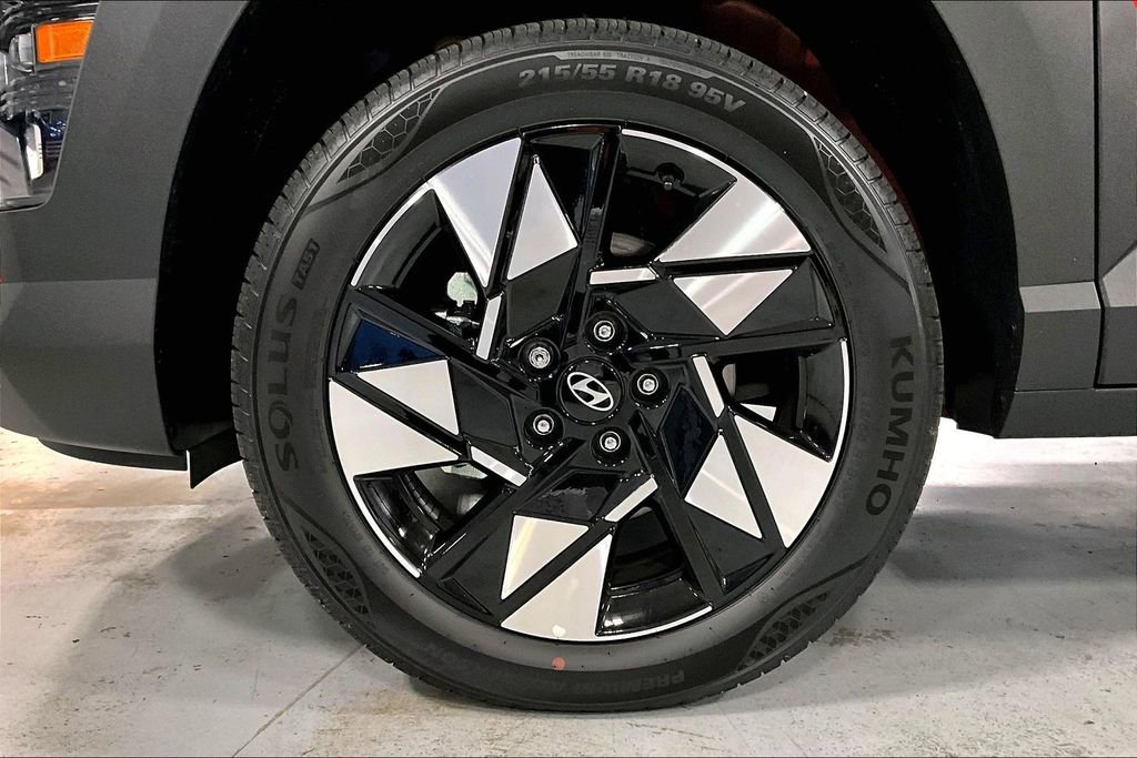 Certified 2025 Hyundai Kona SEL image 8