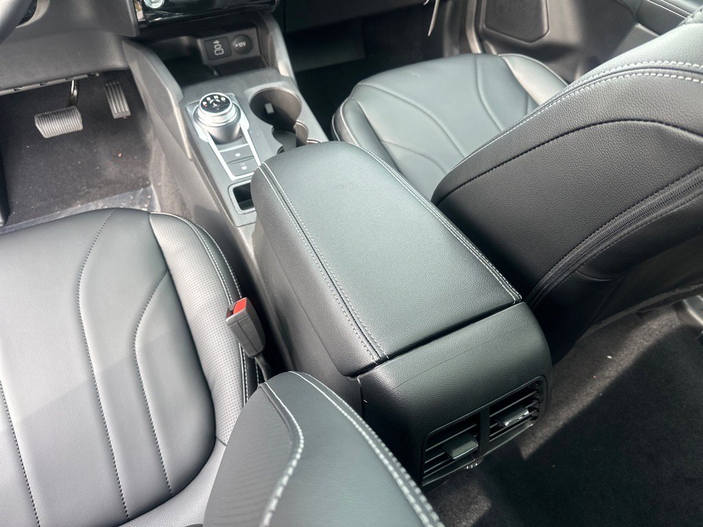 New 2026 Ford Escape SE w/ PHEV Premium Package image 37