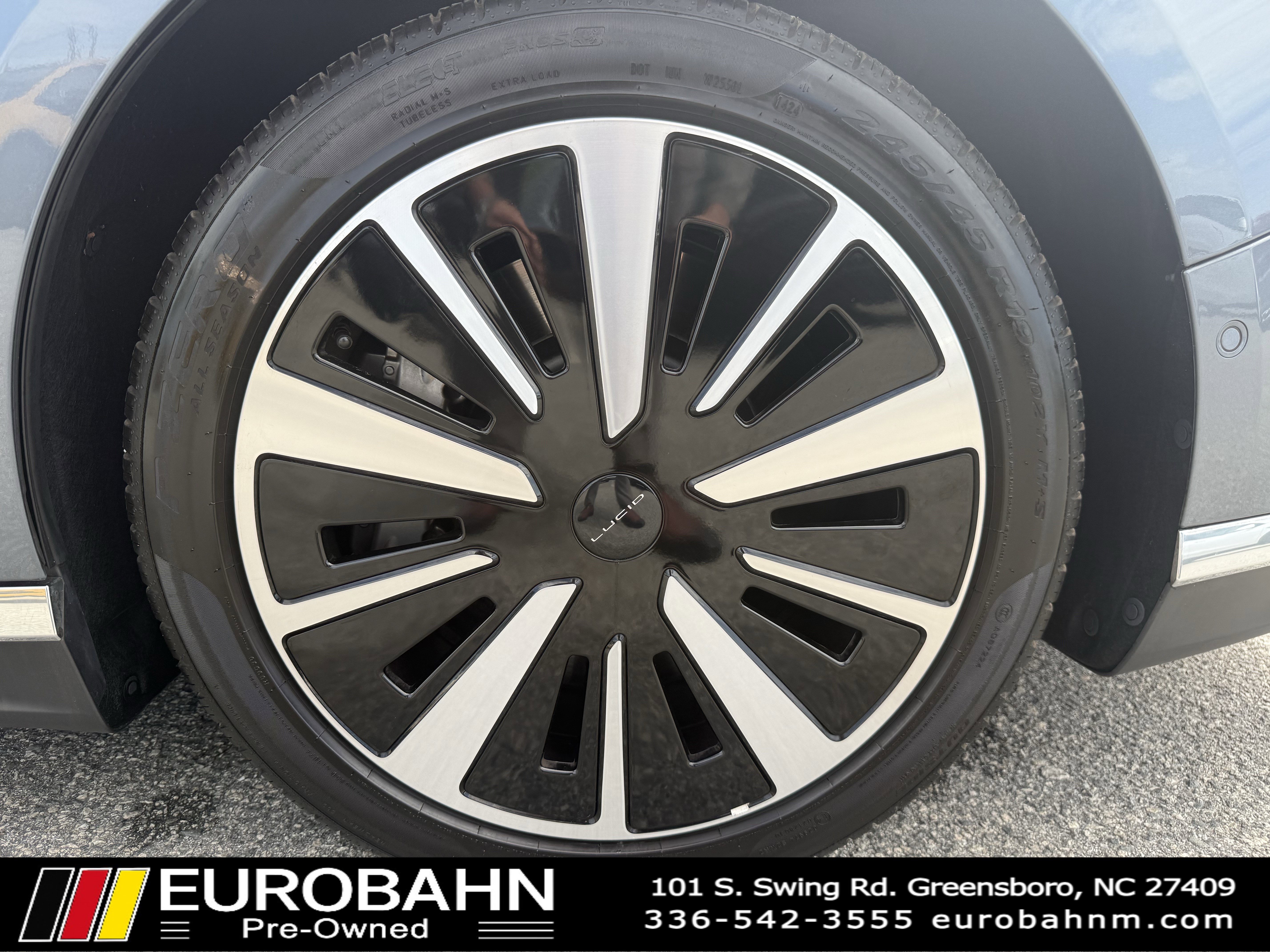 Used 2024 Lucid Air Pure image 30