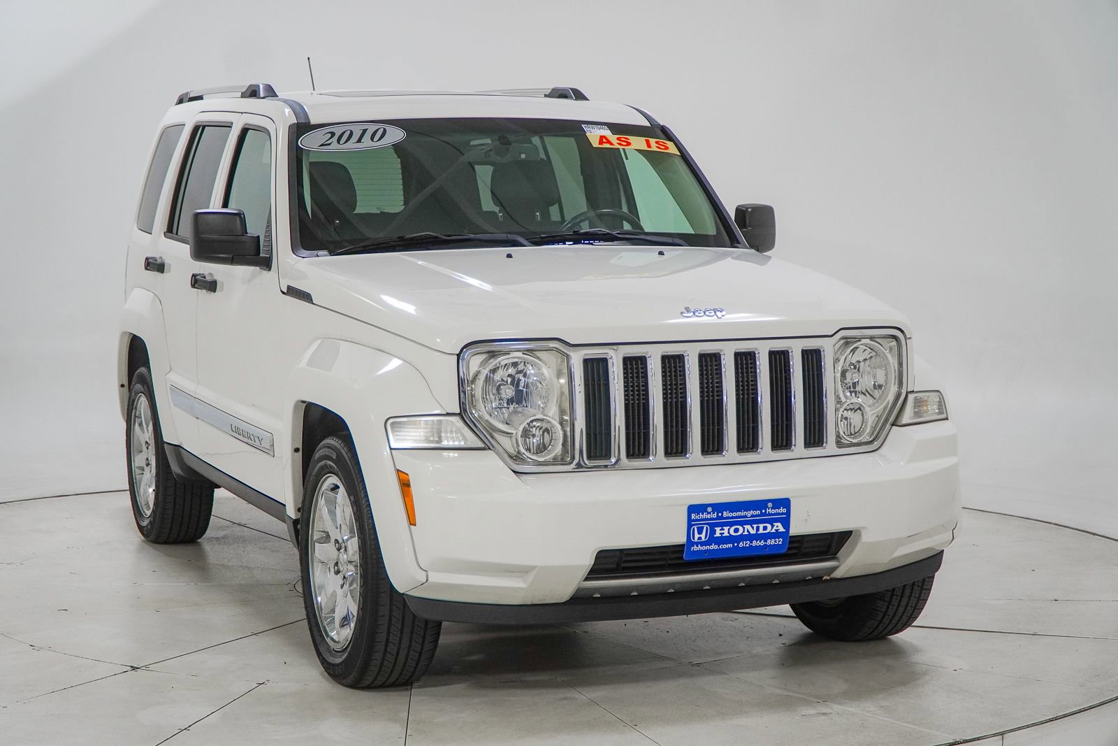 Used 2010 Jeep Liberty Limited w/ Tire & Wheel Group AWD/4WD image 15