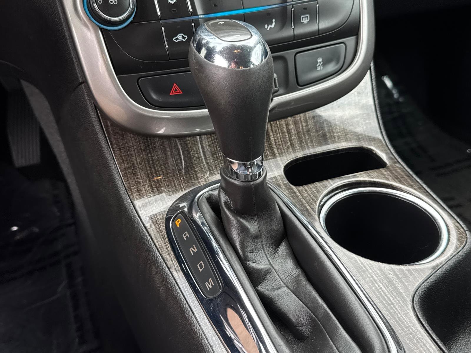 Used 2015 Chevrolet Malibu LT w/ Power Convenience Package image 17