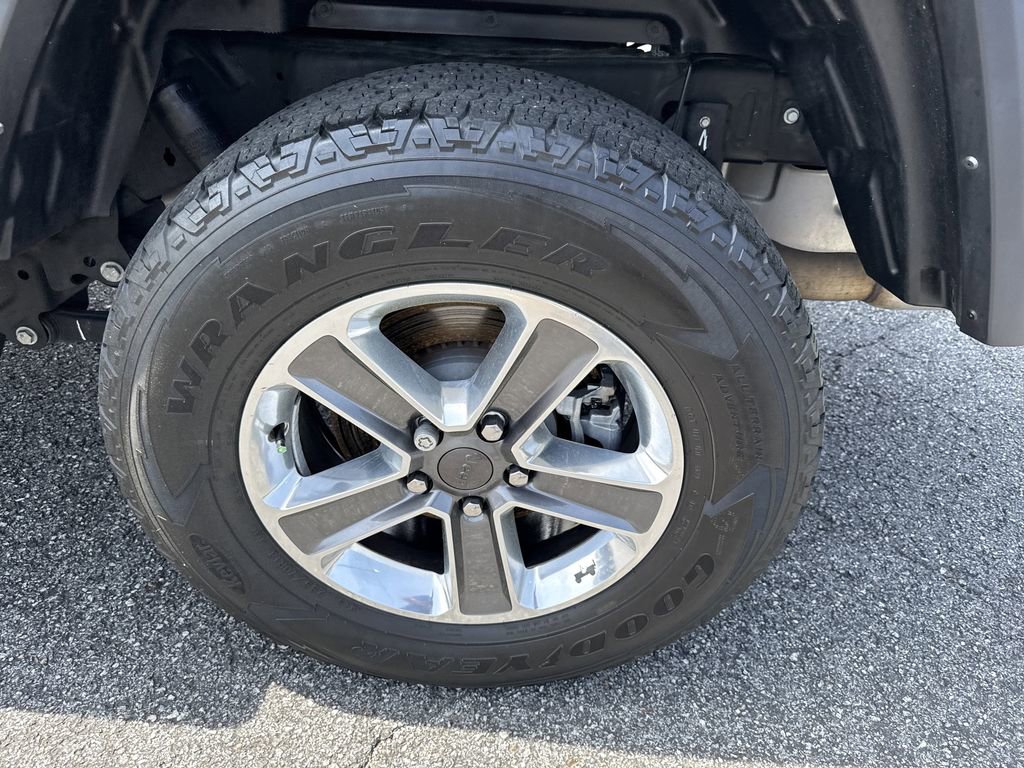 Used 2022 Jeep Gladiator Sport image 19