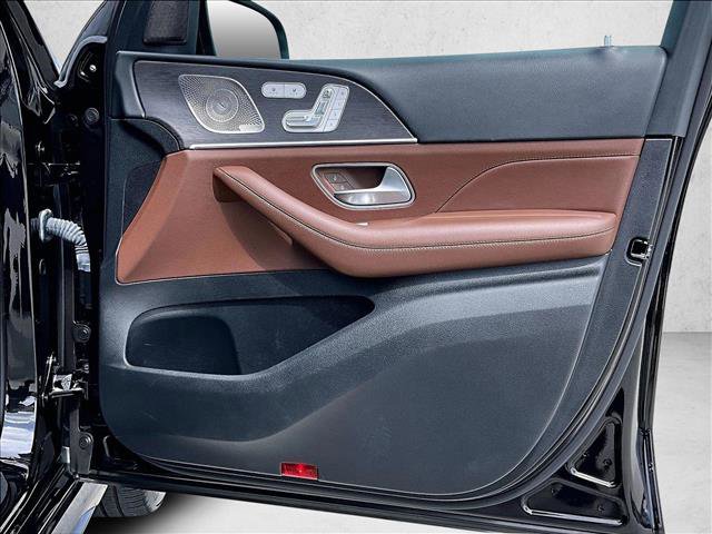 Certified 2024 Mercedes-Benz GLS 450 4MATIC image 19