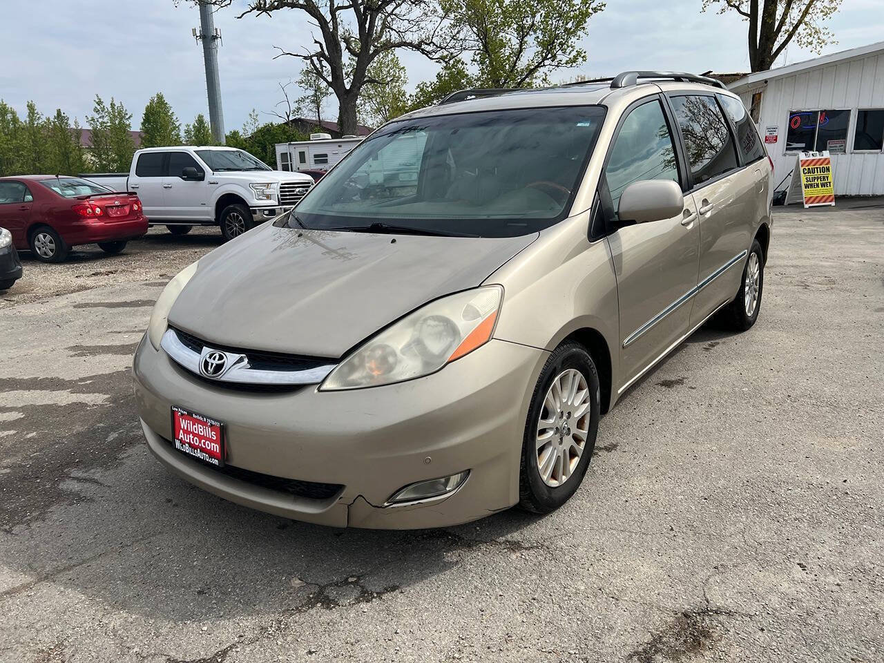 Used 2009 Toyota Sienna XLE Limited AWD/4WD image 1
