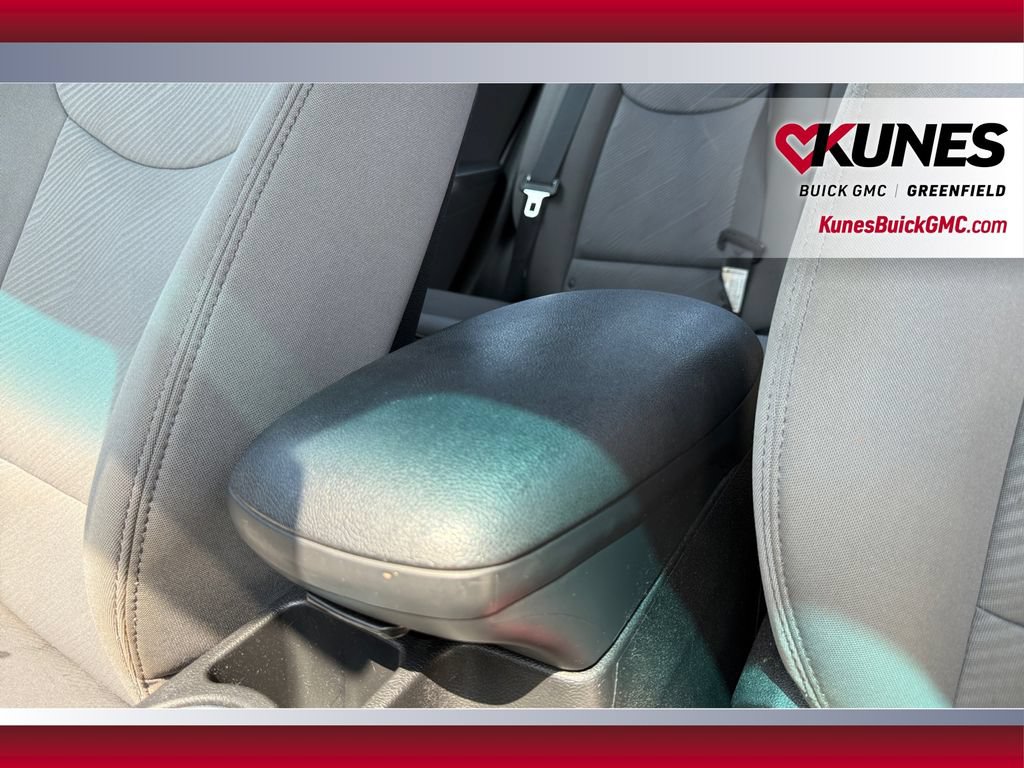 Used 2013 Hyundai Elantra GLS FWD image 25