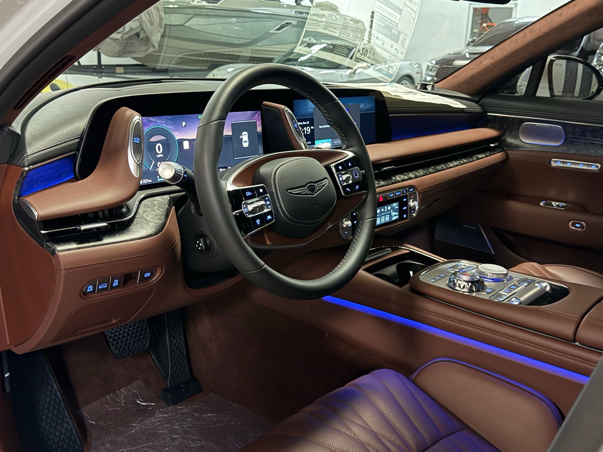 Used 2025 Genesis G90 3.5T image 8