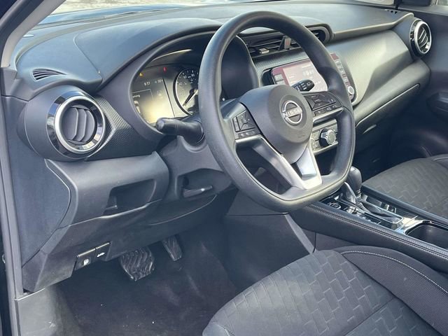 Used 2023 Nissan Kicks SV image 12