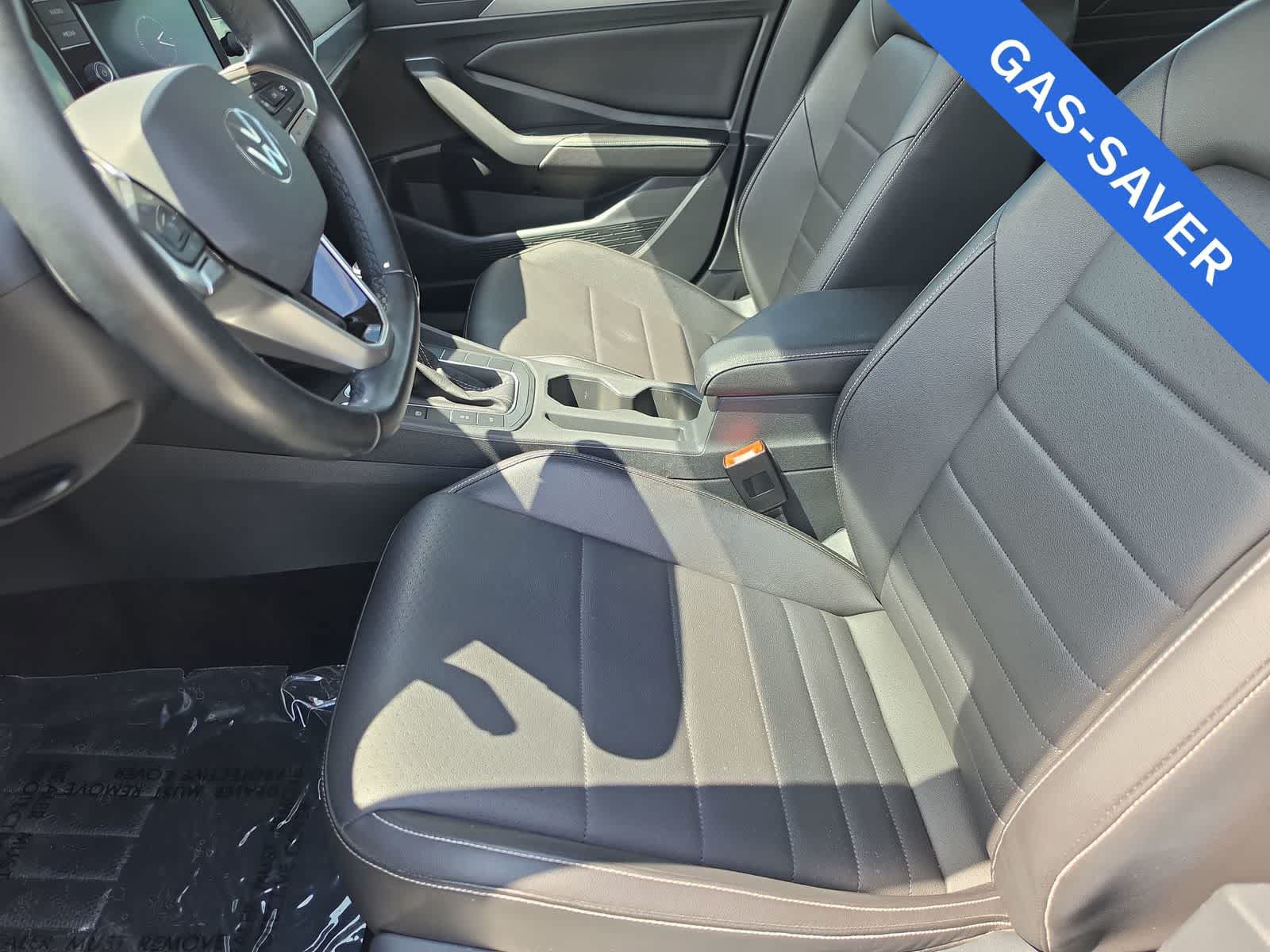 Used 2023 Volkswagen Jetta SE FWD image 15