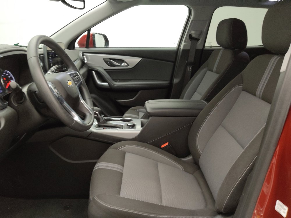 Used 2024 Chevrolet Blazer LT w/ Convenience Package FWD image 17
