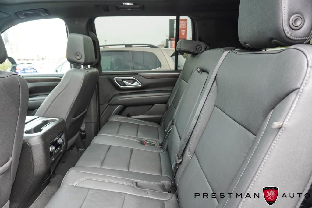 Used 2024 Chevrolet Suburban Z71 image 40
