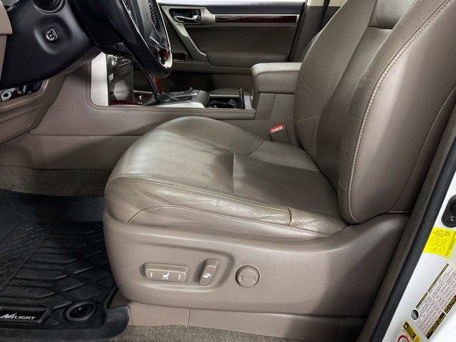 Used 2017 Lexus GX 460 AWD/4WD image 30