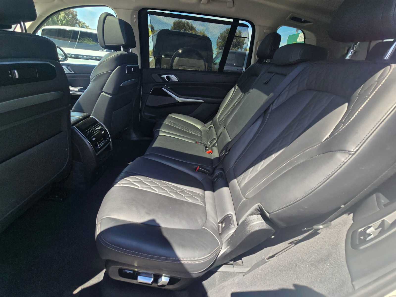 Used 2025 BMW X7 xDrive40i AWD/4WD image 19