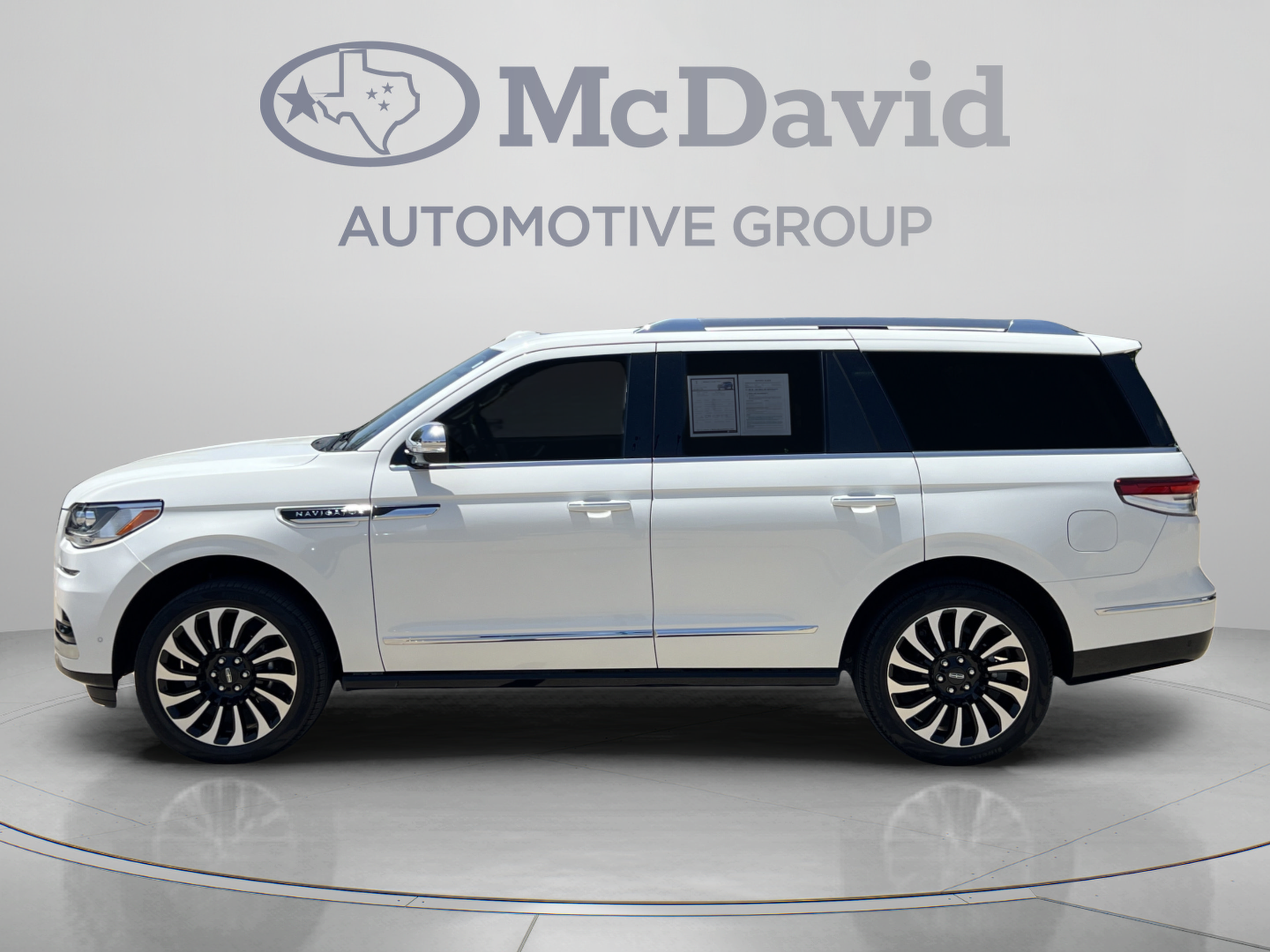 Used 2023 Lincoln Navigator Black Label AWD/4WD image 4