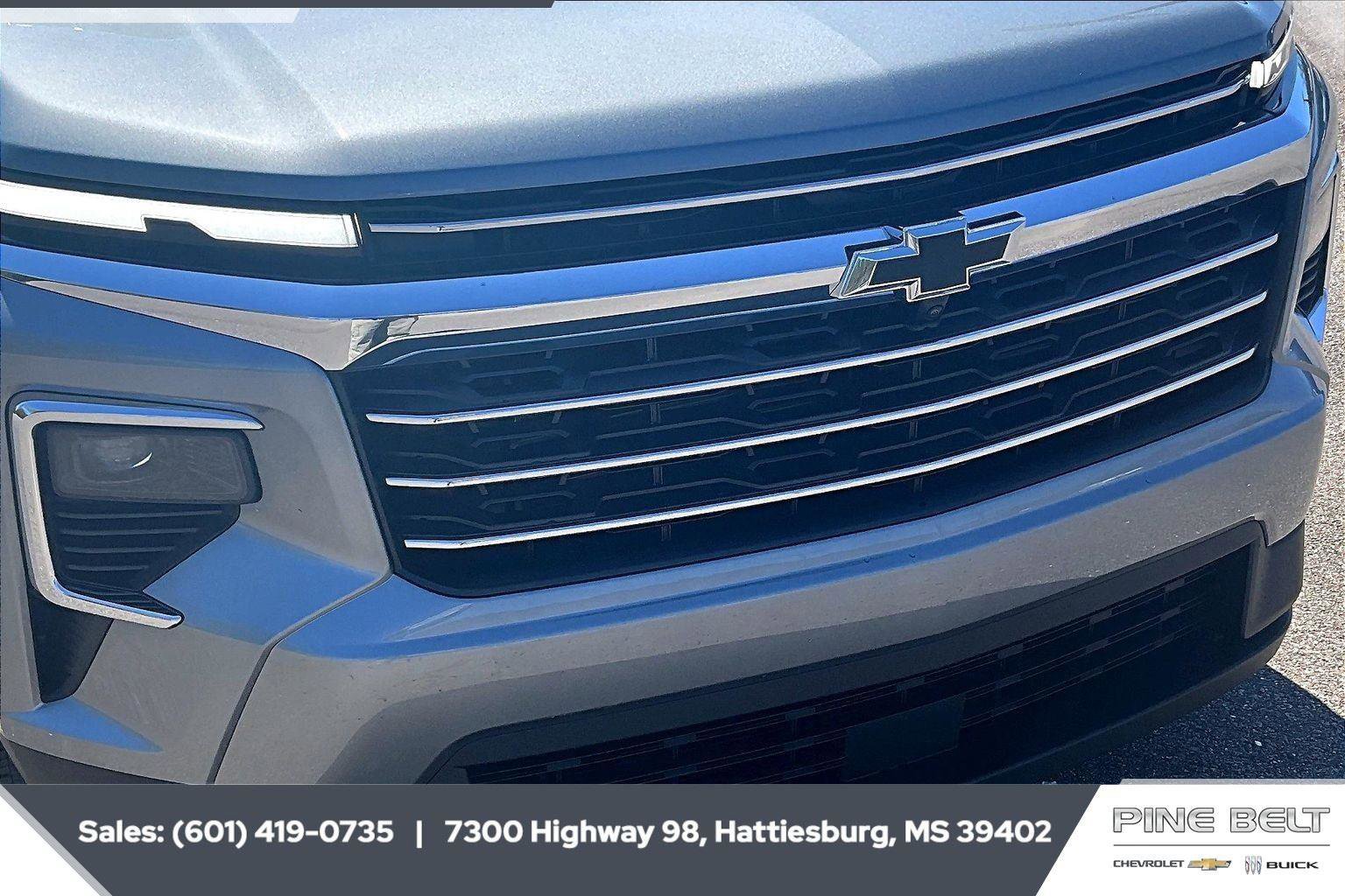 New 2026 Chevrolet Traverse LT w/ Sun and Wheel Package FWD image 22