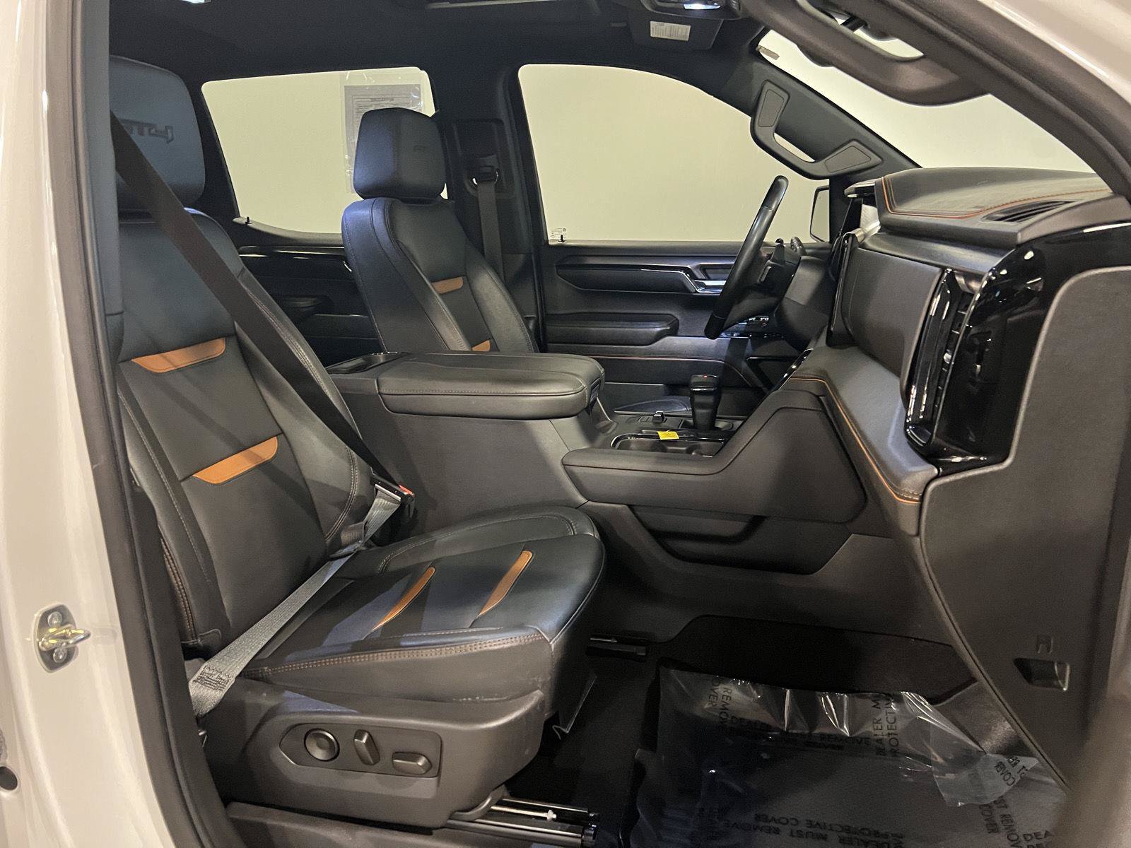 Used 2023 GMC Sierra 1500 AT4 w/ AT4 Preferred Package AWD/4WD image 47