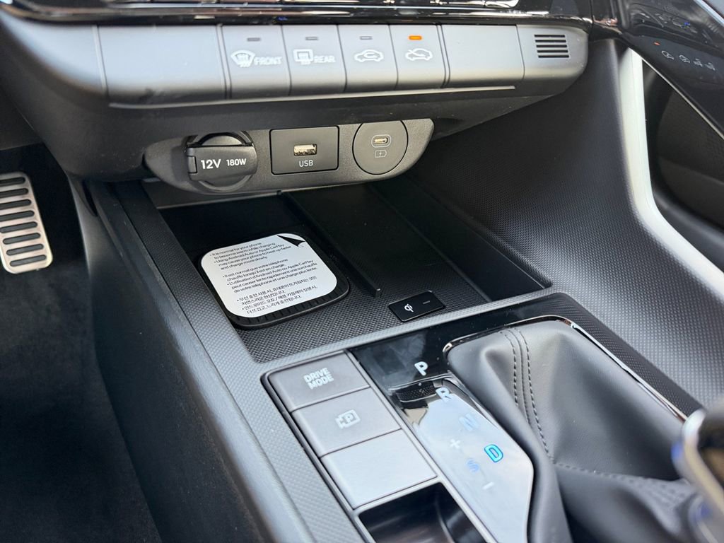New 2026 Hyundai Elantra Sport FWD image 24