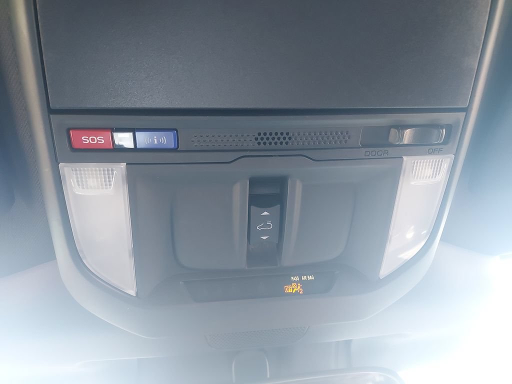 Used 2025 Subaru Forester Premium AWD/4WD image 18