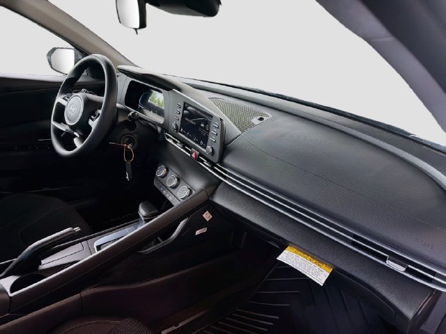 New 2026 Hyundai Elantra SE FWD image 28
