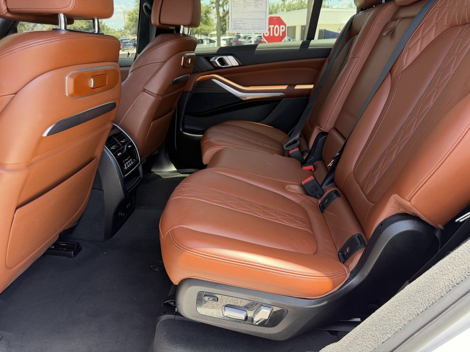 Certified 2023 BMW X7 xDrive40i w/ M Sport Package AWD/4WD image 19
