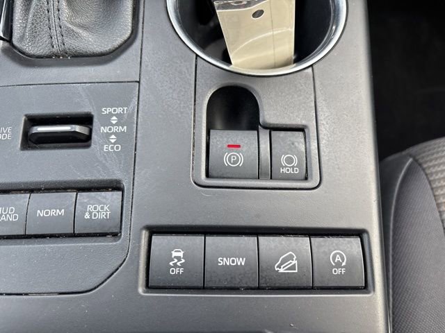 Used 2021 Toyota Highlander LE image 36