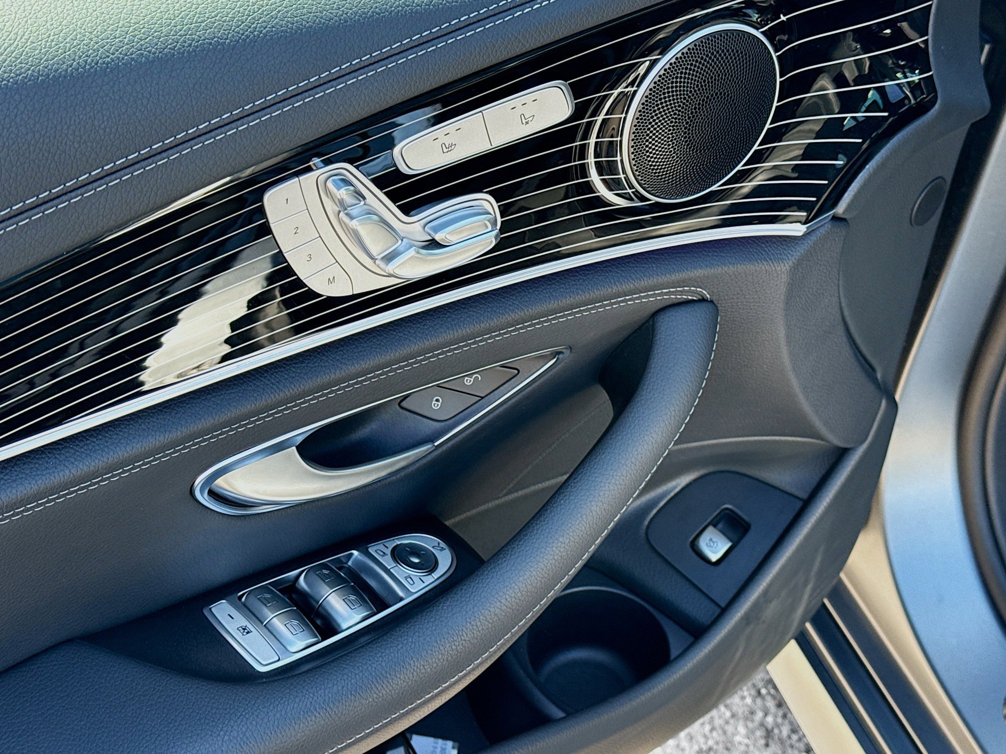 Used 2023 Mercedes-Benz E 450 4MATIC Sedan image 23