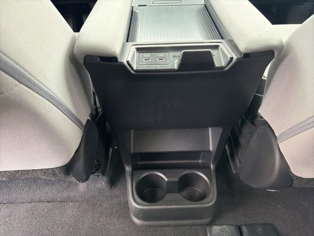 Used 2026 Toyota Sienna LE FWD image 19