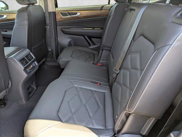 New 2026 Volkswagen Atlas SE FWD image 24
