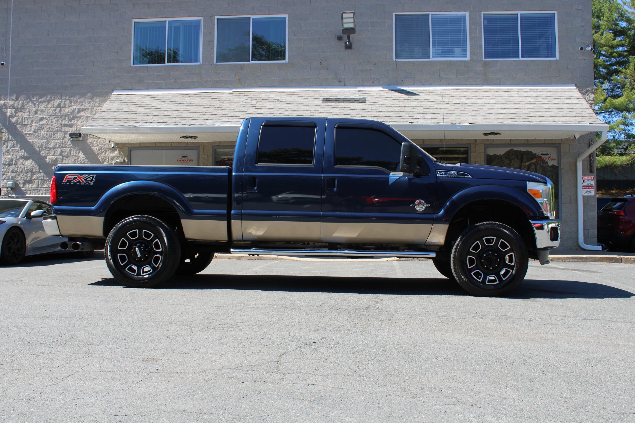 Used 2013 Ford F250 Lariat w/ Lariat Interior Pkg AWD/4WD image 30