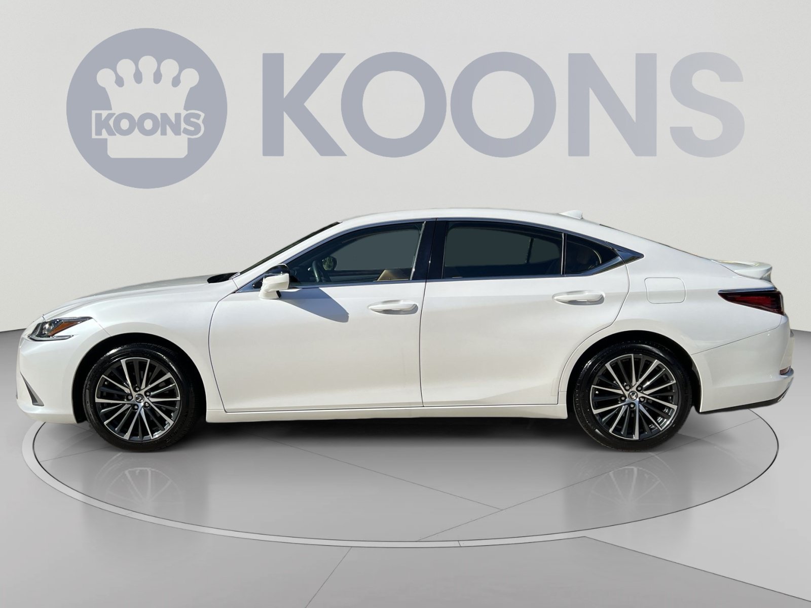 Used 2022 Lexus ES 350 w/ Premium Package FWD image 2