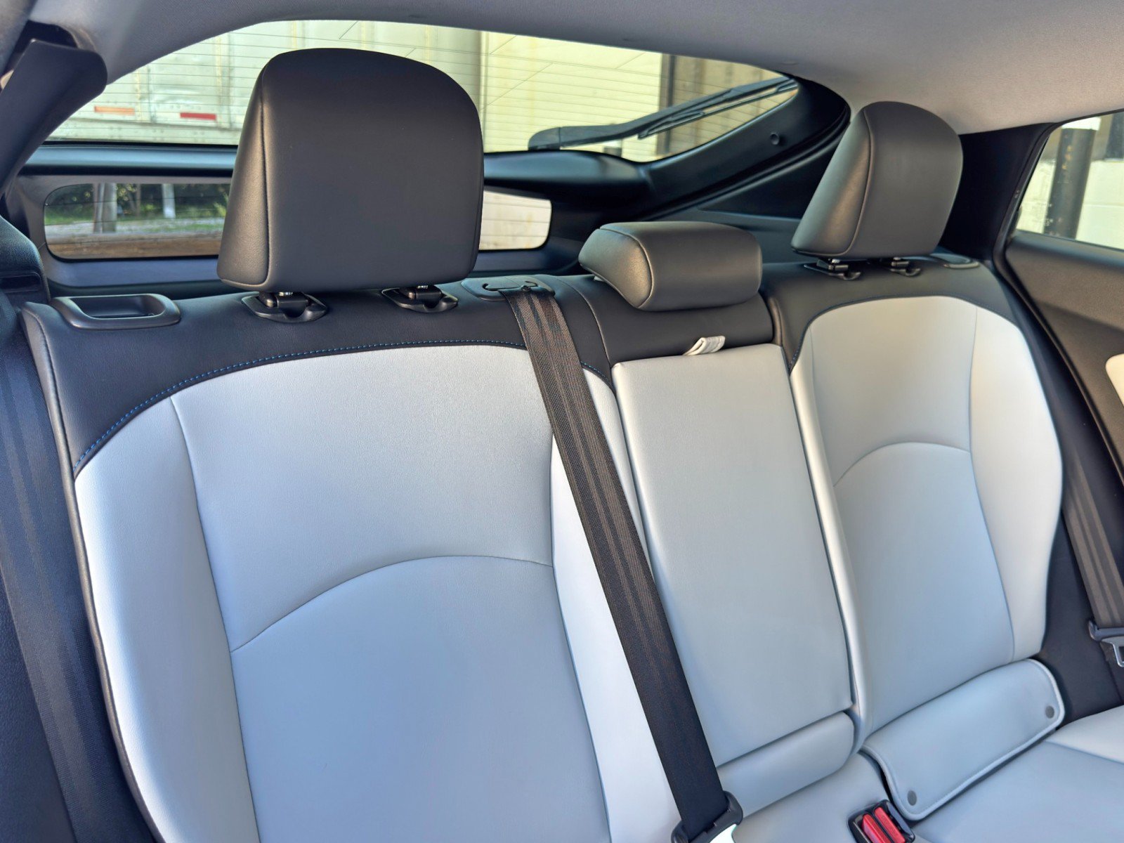 Used 2017 Toyota Prius Three Touring w/ Carpet Mat Package FWD image 31