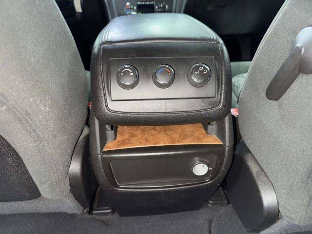 Used 2011 Buick Enclave CX FWD image 38