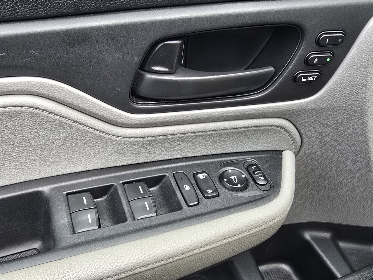 Used 2019 Honda Odyssey EX-L image 24