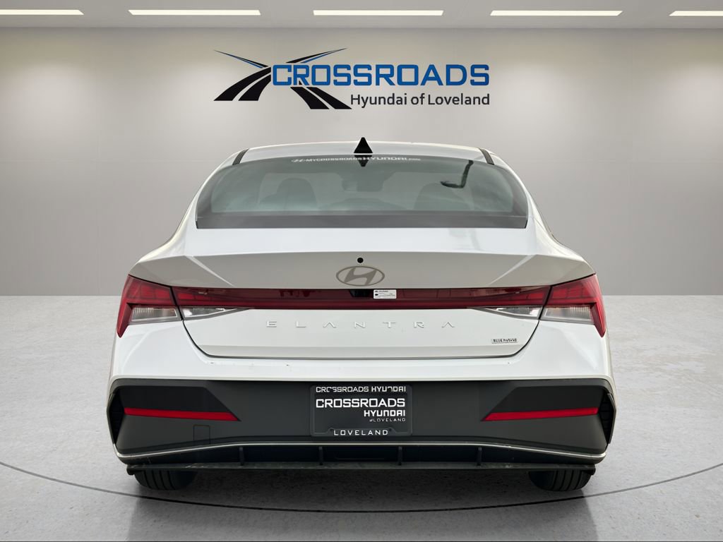 New 2025 Hyundai Elantra Blue image 6