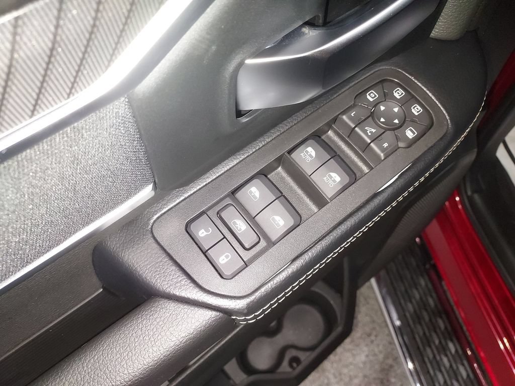 New 2026 RAM 2500 Big Horn AWD/4WD image 19