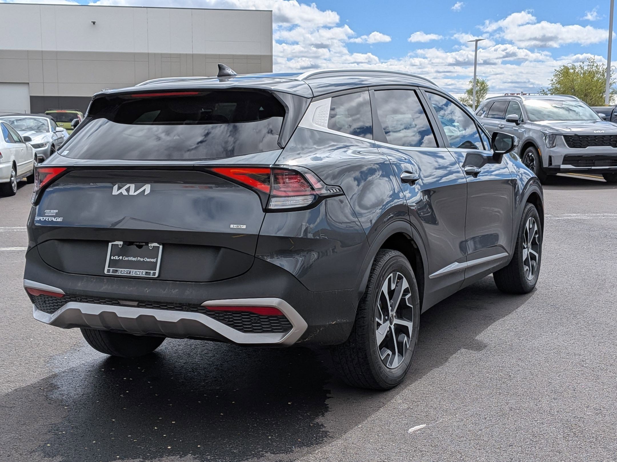 Used 2023 Kia Sportage EX image 6