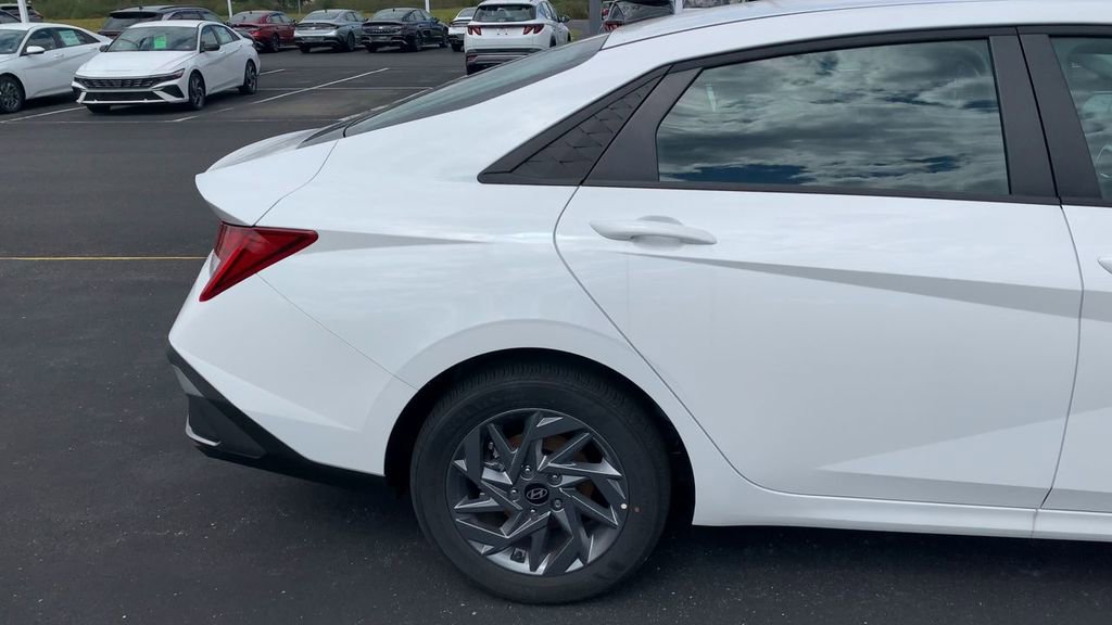 New 2025 Hyundai Elantra Blue w/ Cargo Package image 7