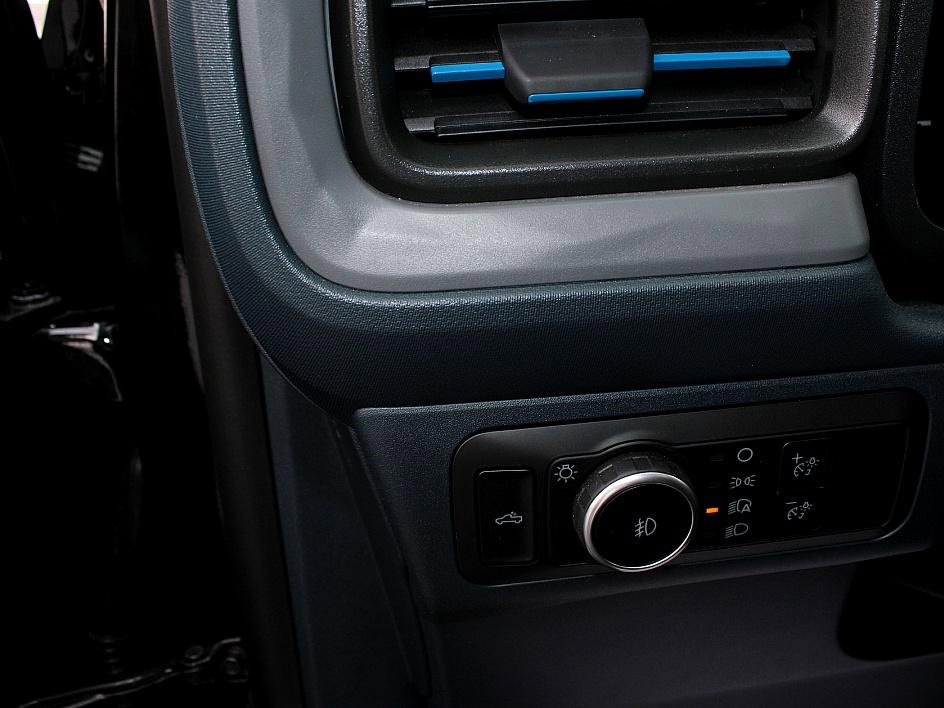 Used 2025 Ford Maverick Lobo image 15