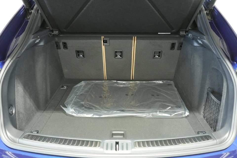 Certified 2026 Porsche Macan AWD/4WD image 27