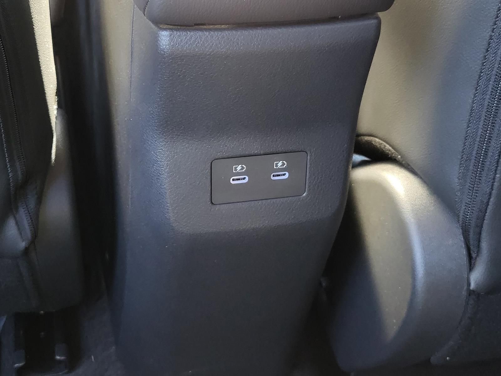 New 2026 Nissan Kicks SR w/ Cold Weather Package FWD image 17