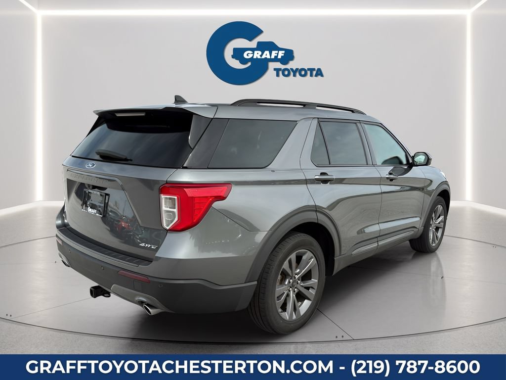 Used 2023 Ford Explorer XLT w/ Equipment Group 202A AWD/4WD image 7