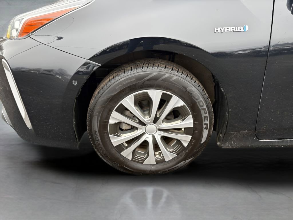 Used 2020 Toyota Prius LE image 29