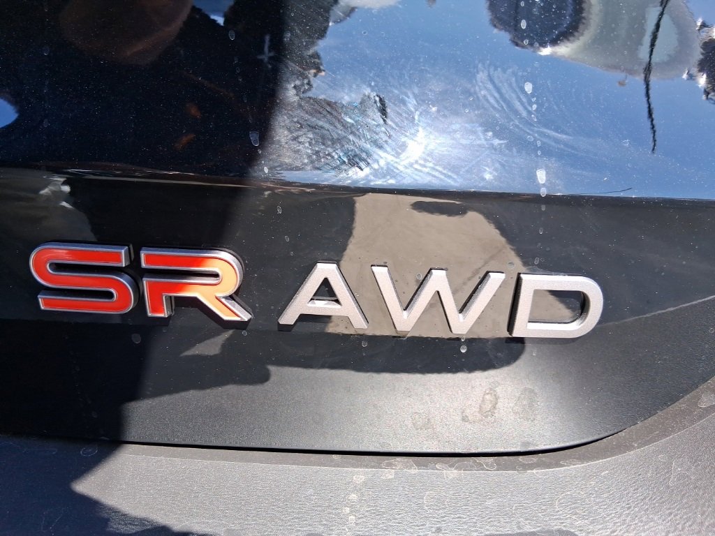 New 2026 Nissan Kicks SR w/ Cold Weather Package image 6