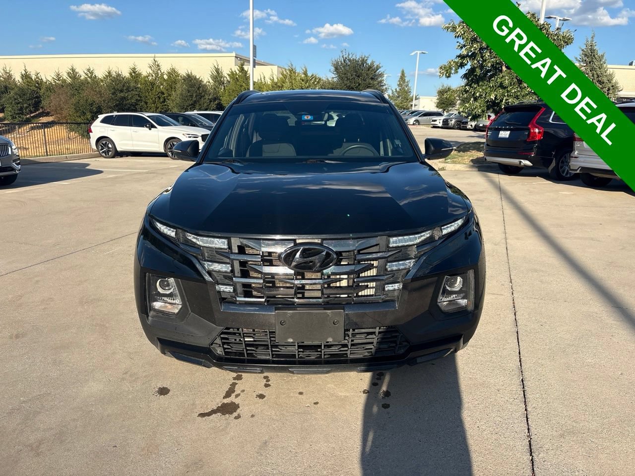 Used 2023 Hyundai Santa Cruz Night AWD/4WD image 2